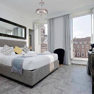 Kamer met een King Size Bed